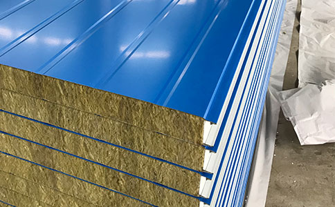 聚氨酯封邊橫裝板具有怎樣的特點(diǎn)？